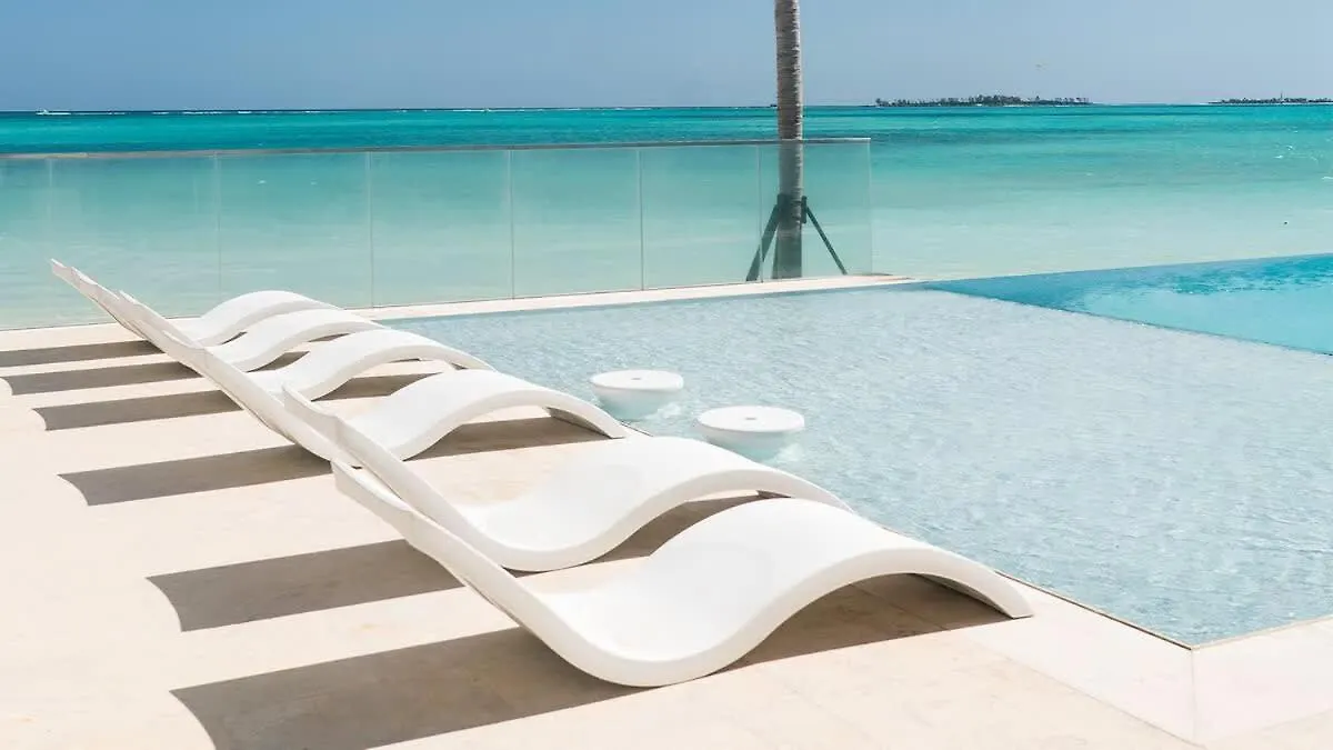 Two Bedroom Cable Beach Condo With Patio Nassau