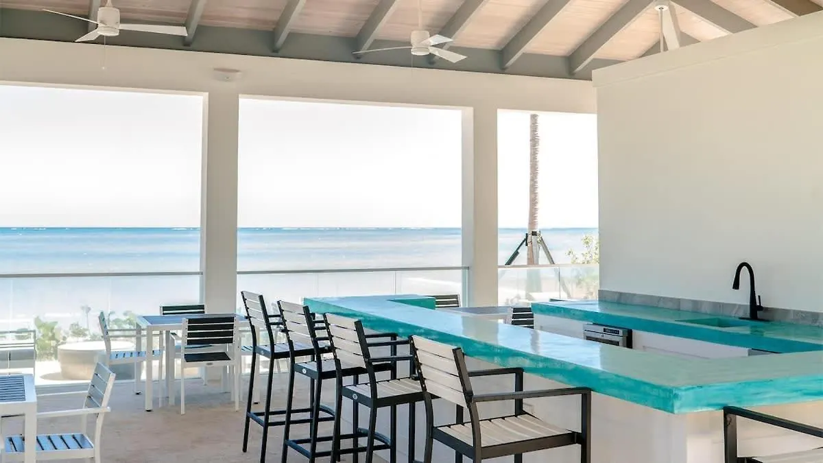 Two Bedroom Cable Beach Condo With Patio Nassau 0*,